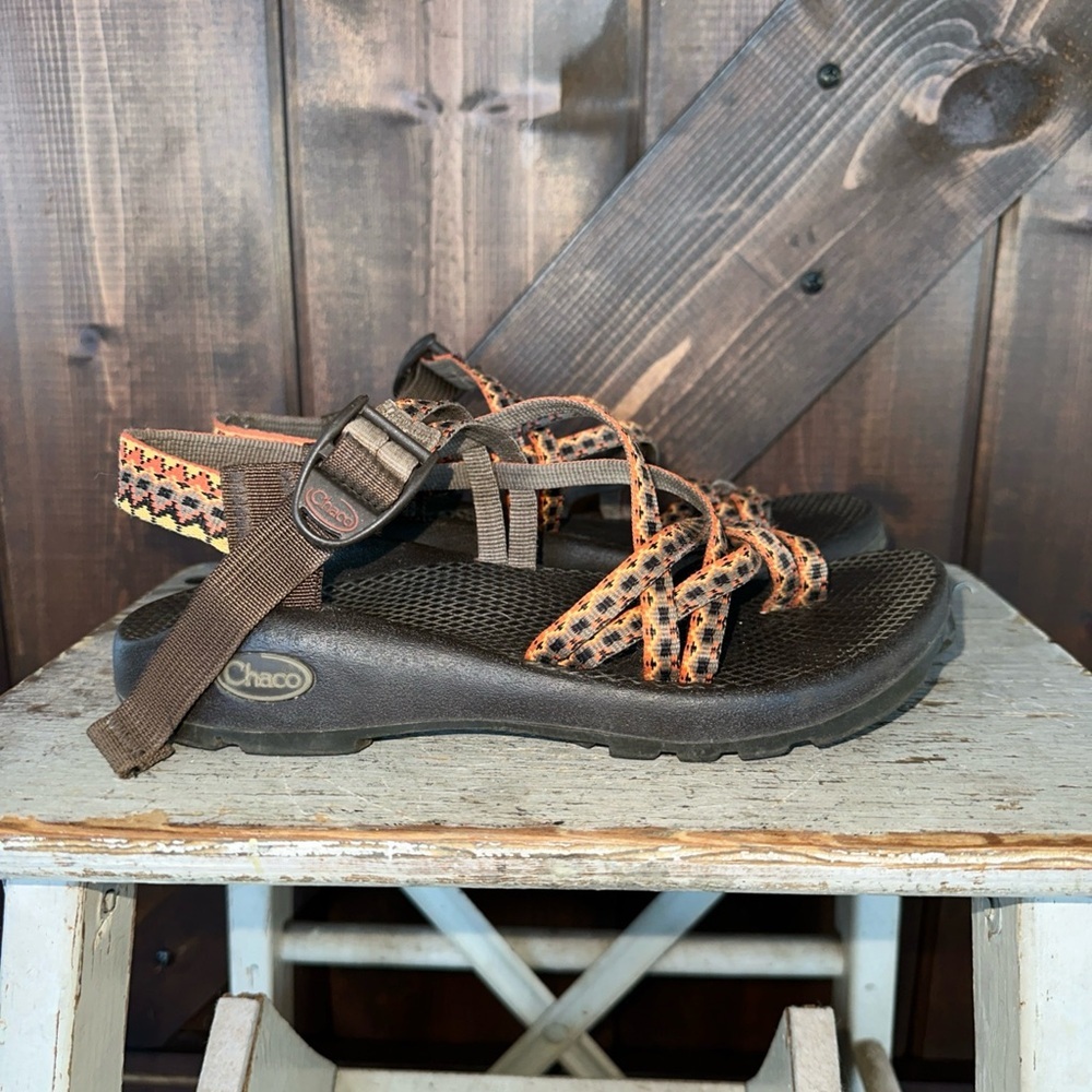 Chaco ZX/2 Classic Women’s Size 7 Double Strap Toe Loop Brown Orange Sandal
